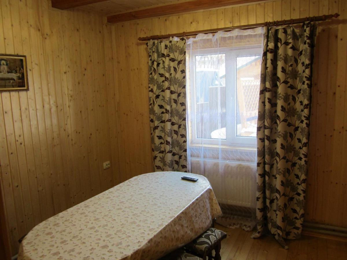 Базилік Hotell Jaremtje Exteriör bild