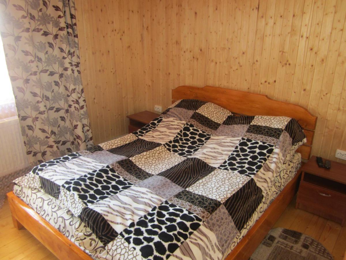 Базилік Hotell Jaremtje Exteriör bild