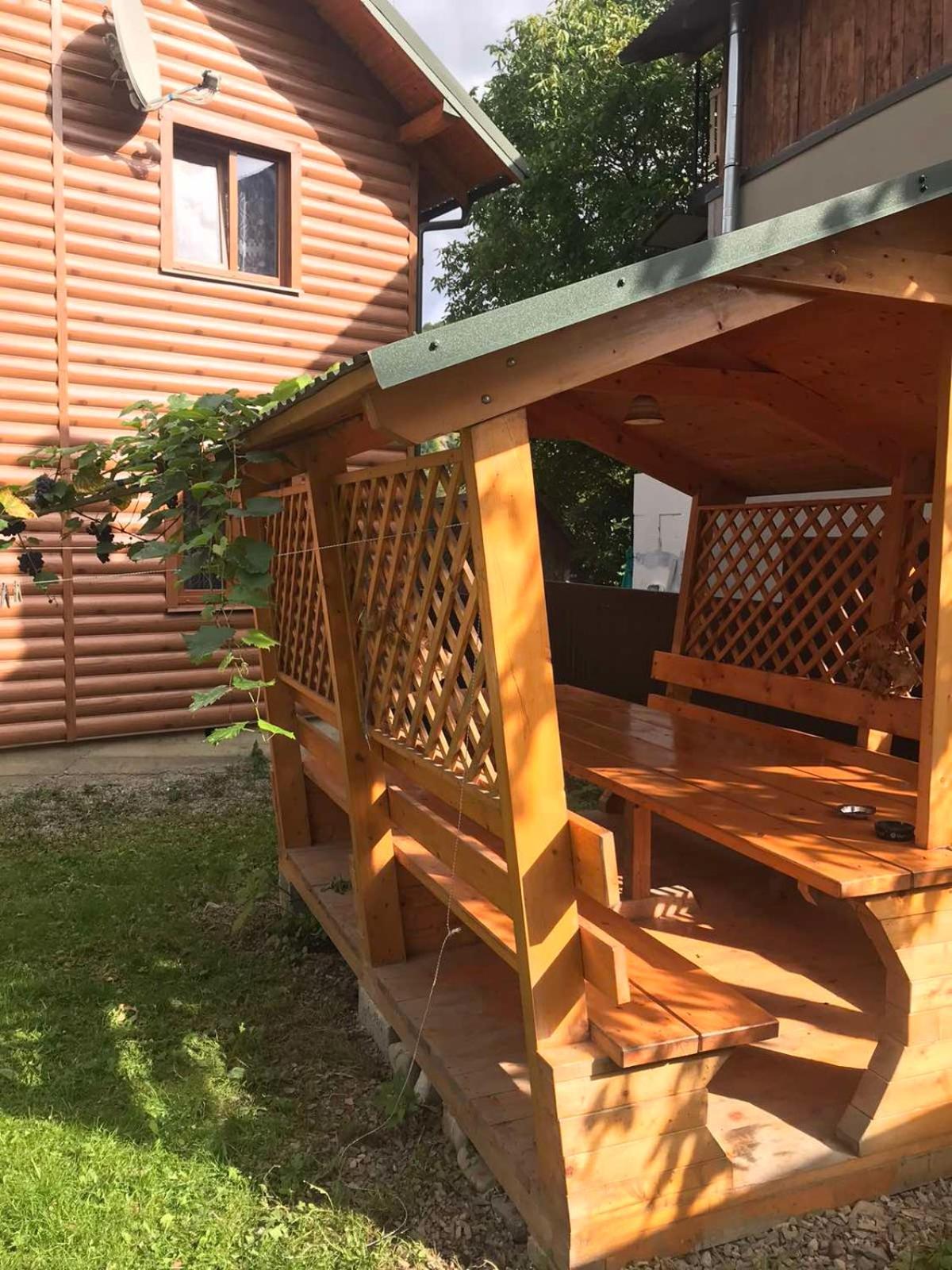 Базилік Hotell Jaremtje Exteriör bild